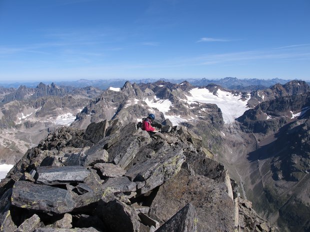 Fotoet viser toppen af Piz Linard i de schweiziske alper (3.410 meter over havets overflade). Foto: Hansueli Rhyner, SLF, Schweiz