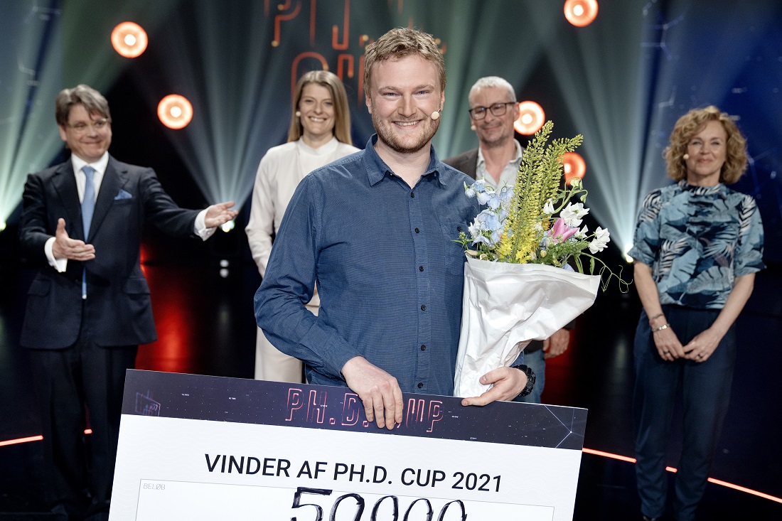 Andreas Sommerfeldt fik ud over ære en præmie på 50.000 kroner. med sig hjem. Pressefoto: Agnete Schlichtkrull