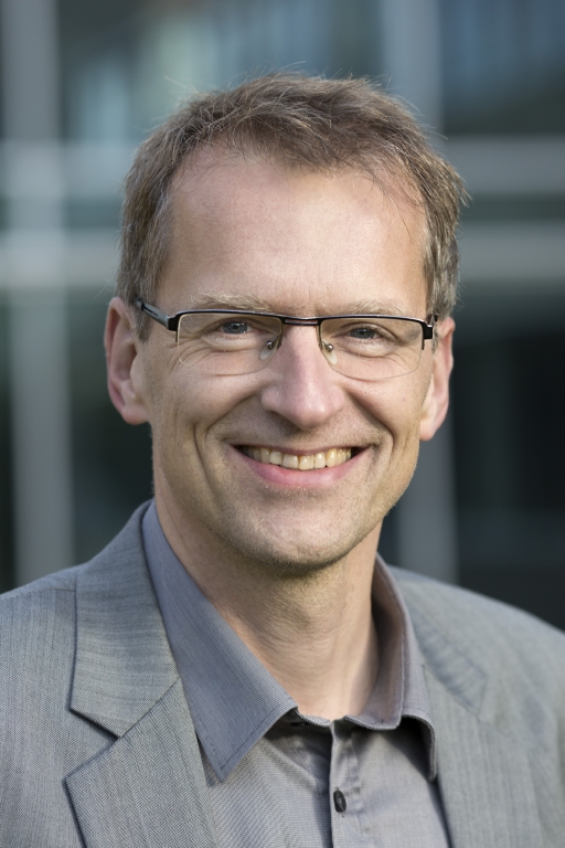 Professor Kim Daasbjerg håber, at Open Science platformen vil udvikle sig til en bevægelse for åbenhed i grundforskningen. Foto: Lars Kruse, AU